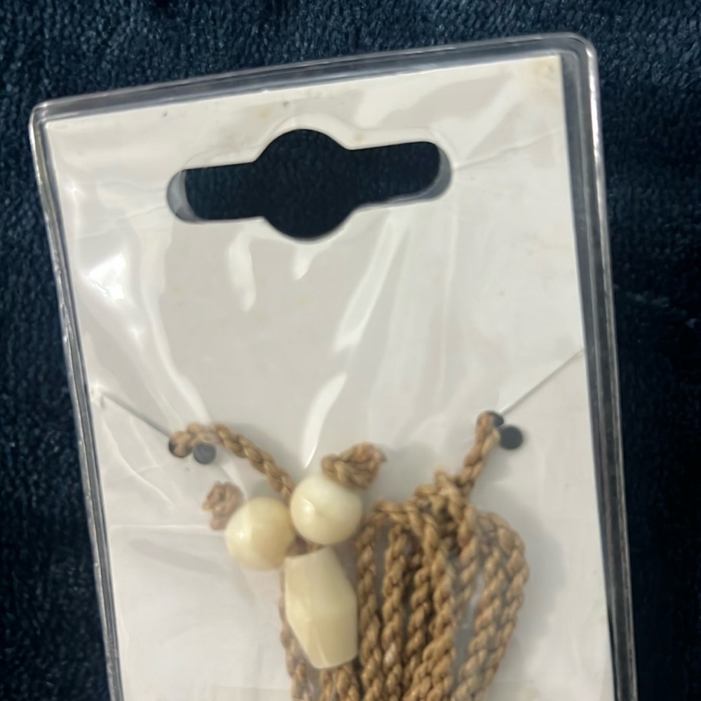 Buffalo bone necklace carving - Picture 2 of 3